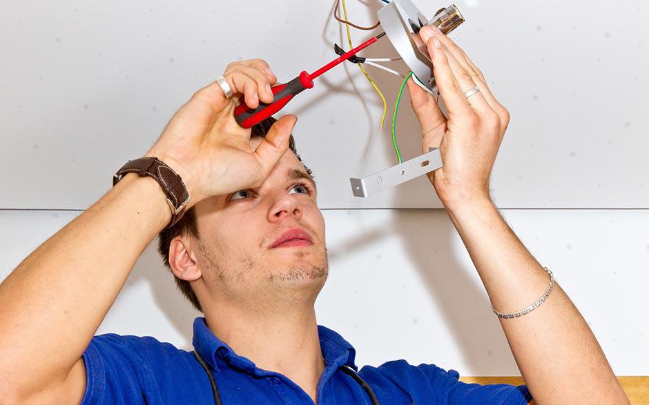 cherche électricien pas cher Issy-les-Moulineaux